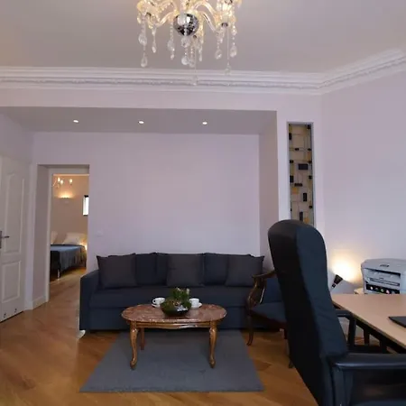 3-room Separate Unit In * Sceaux (Hauts-de-Seine)