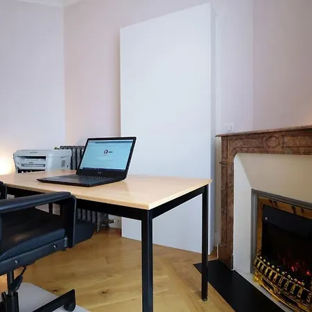 3-room Separate Unit In Sceaux Apartment