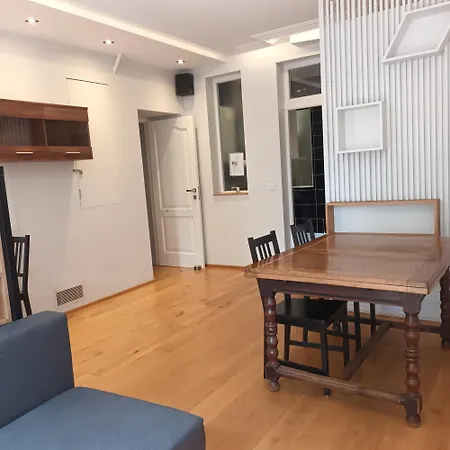 3-room Separate Unit In Sceaux (Hauts-de-Seine)